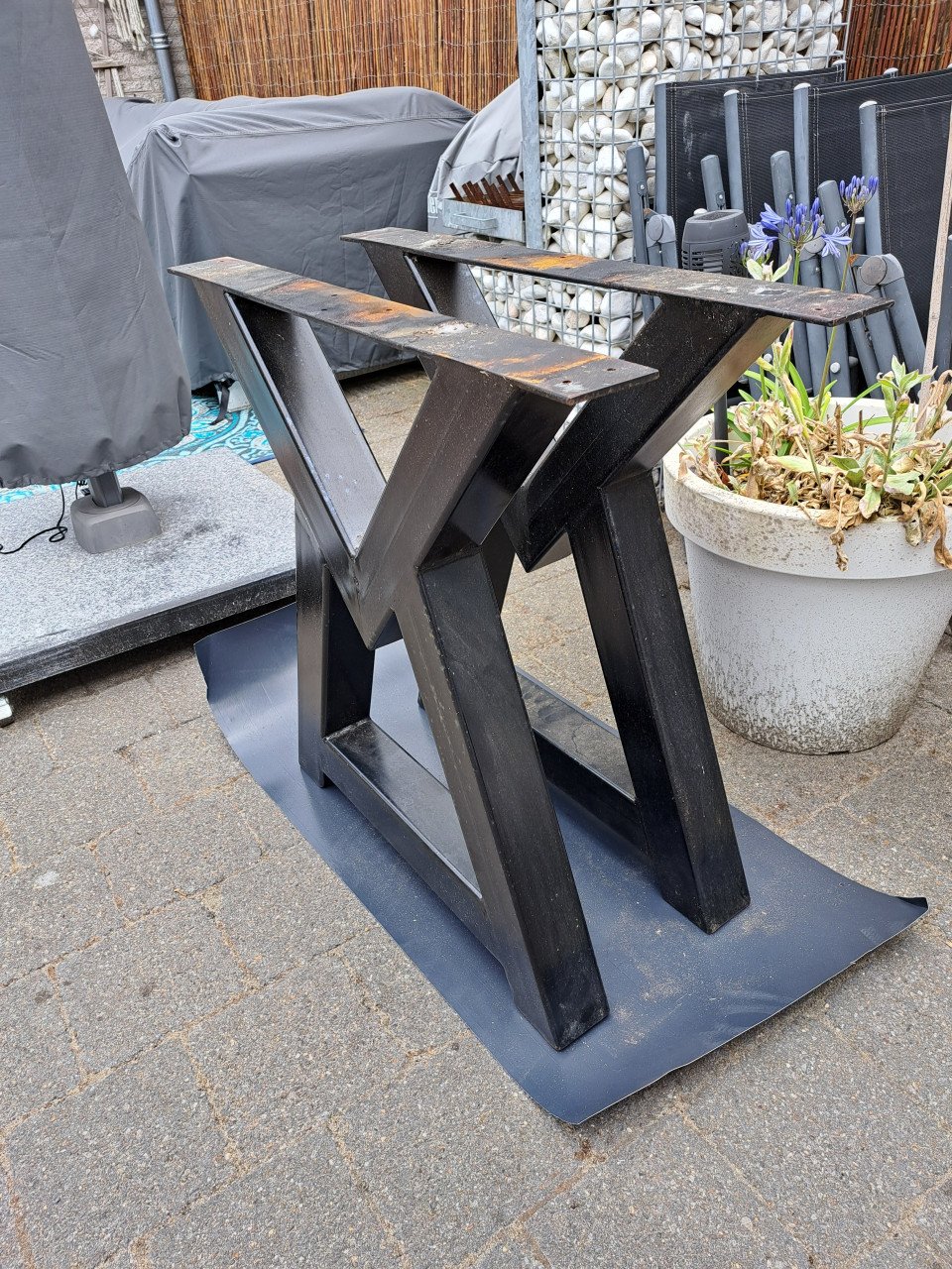 Zwarte stalen tafelpoten voor binnen- of buitentafel