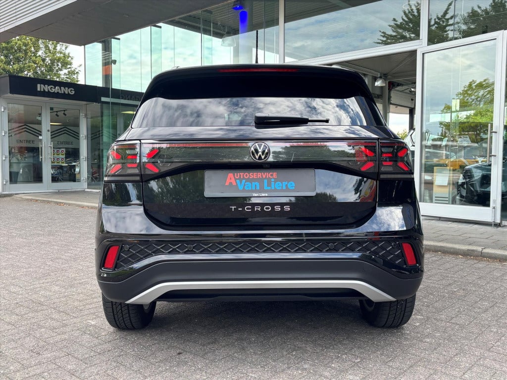 Volkswagen T-cross 1.5 tsi 150pk dsg-7 r-line| trekhaak| camera|navi| uniek