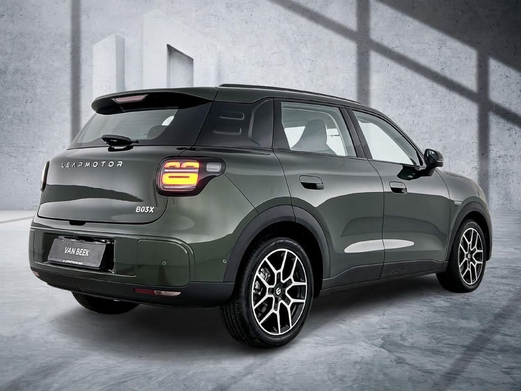 Leapmotor B03x promax design 53 kwh voorraad | seaweed green | 382 km wltp 