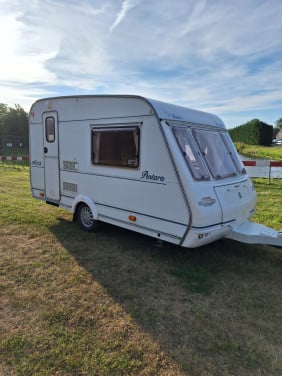 Caravan pentara compass 360 bwjr 2000