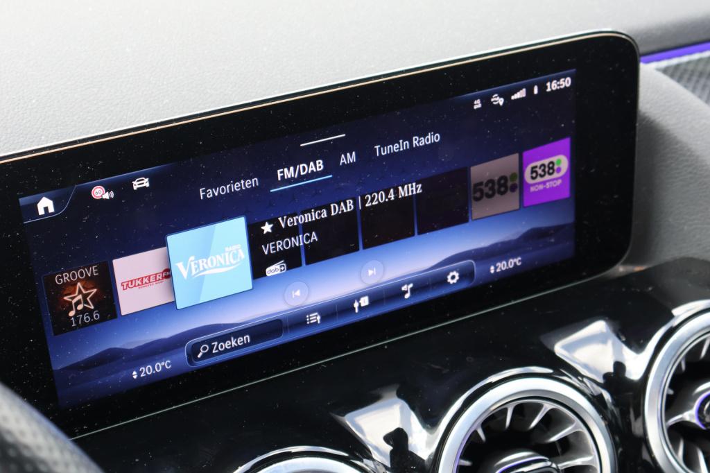 Mercedes-Benz B-Klasse 250 e amg line l panoramadak l 360 camera i head-up 