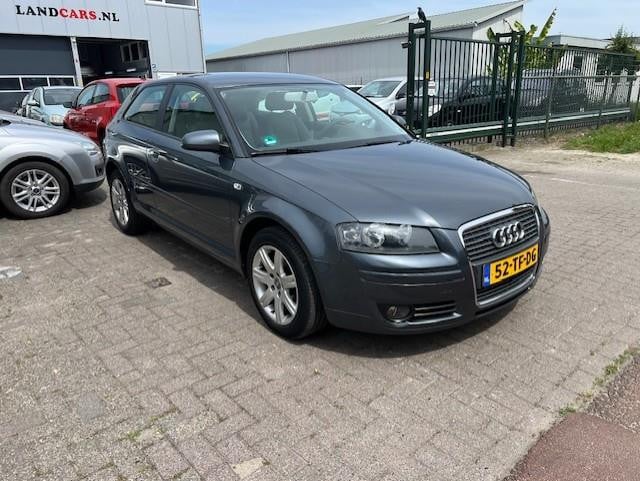 Audi A3 2.0 fsi attraction