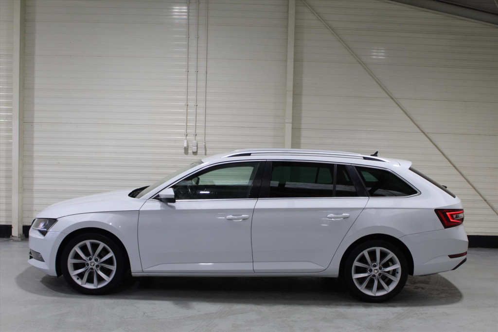 Skoda Superb combi style 1.4 tsi act