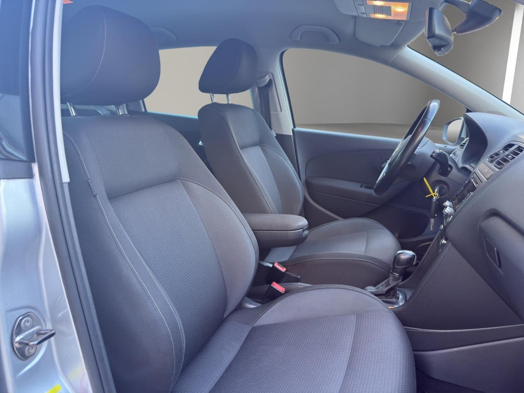 Volkswagen Polo 1.6 tdi highline dsg clima stoelverwarming