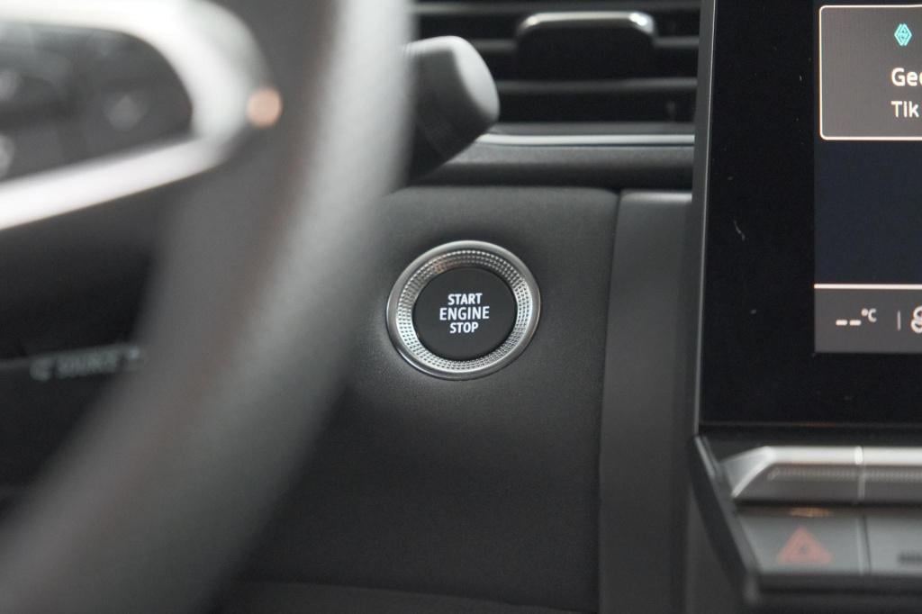 Renault Captur 1.8 e-tech full hybrid 160 techno | camera | adaptieve cruis