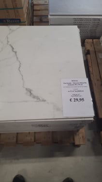 3030-161 ca 21 m² Marmerlook tegels,mat wit/grijs,90x90 cm, van € 125,19 vr