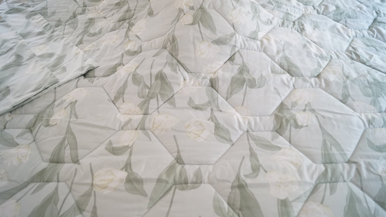 Happybed dekbed voor het hele jar 220 x 240 cm.