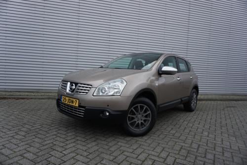 Nissan Qashqai 2.0 acenta automaat - airco / cruise / pano / parkeersens. /