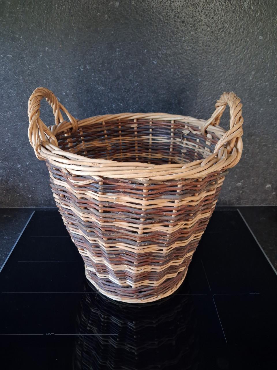 Rieten mand 30cm hoog, doorsnede 36 cm