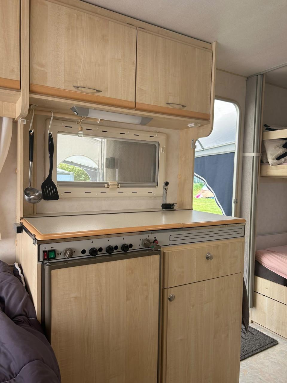 Chateau Caratt caravan