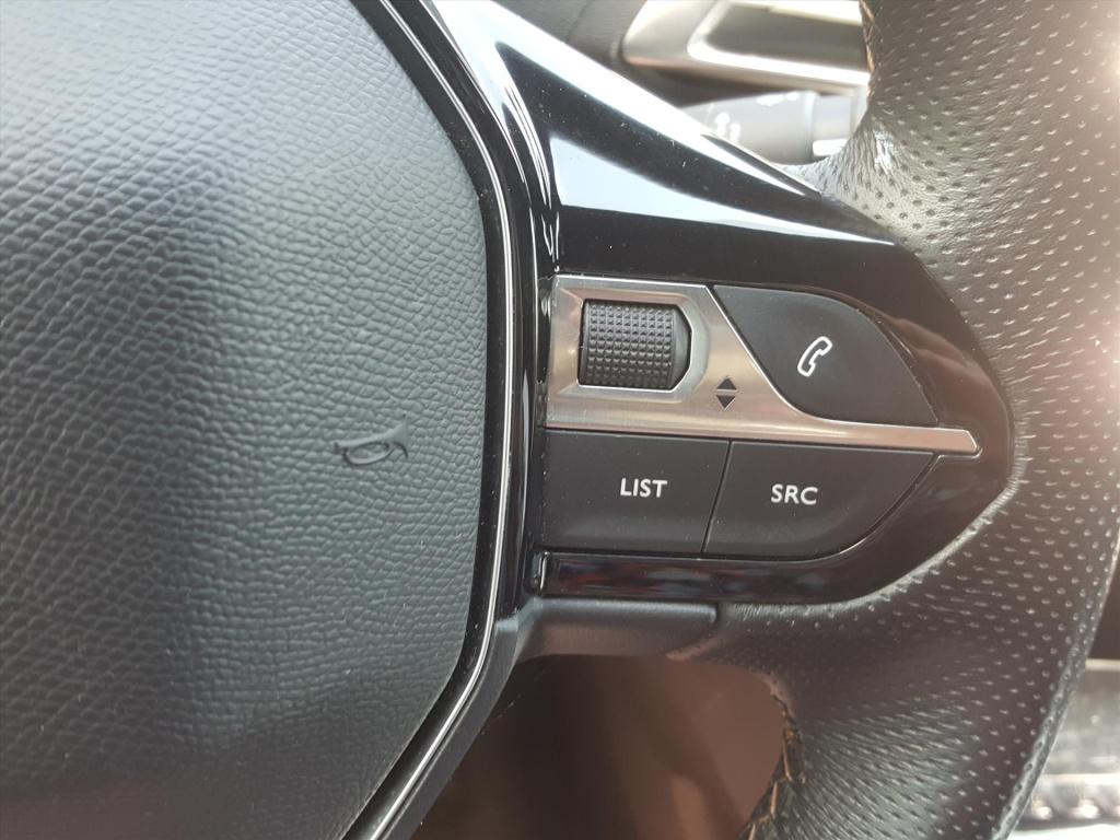 Peugeot 3008 gt-line 1.2 130pk apple carplay & android auto| navi | trekhaa