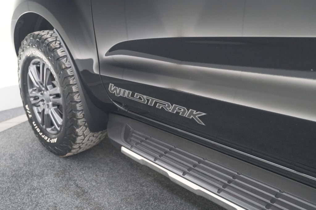 Ford Ranger 2.0 ecoblue 160 wildtrak supercab | trekhaak | camera | apple c