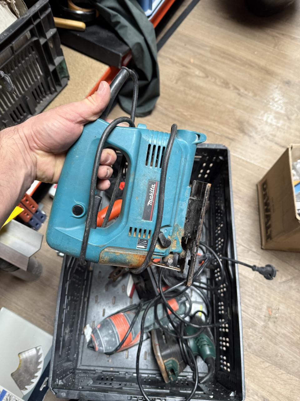 Veel gereedschap alles samen te koop