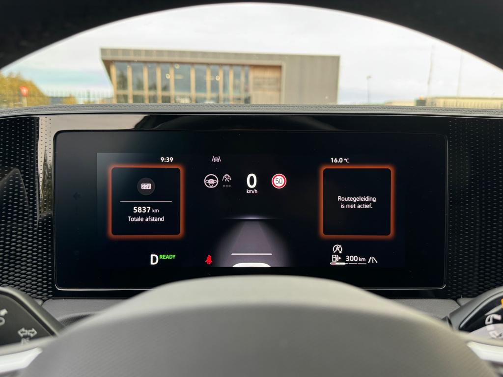 Volkswagen Tiguan 1.5 tsi goal * acc * 360 camera * trekhaak * lane + side 