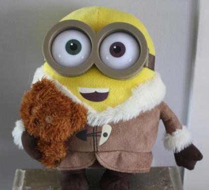 Minion knuffel met beer