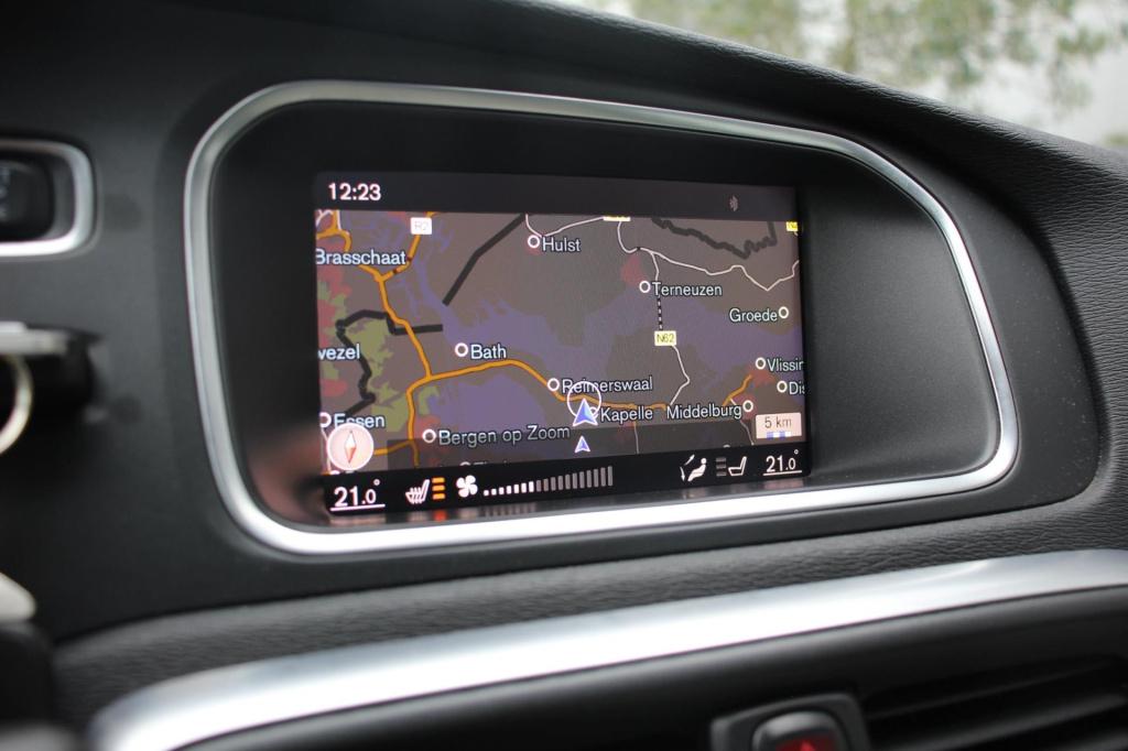 Volvo V40 1.5 t2 signature edition - leder - automaat - panoramadak - camer