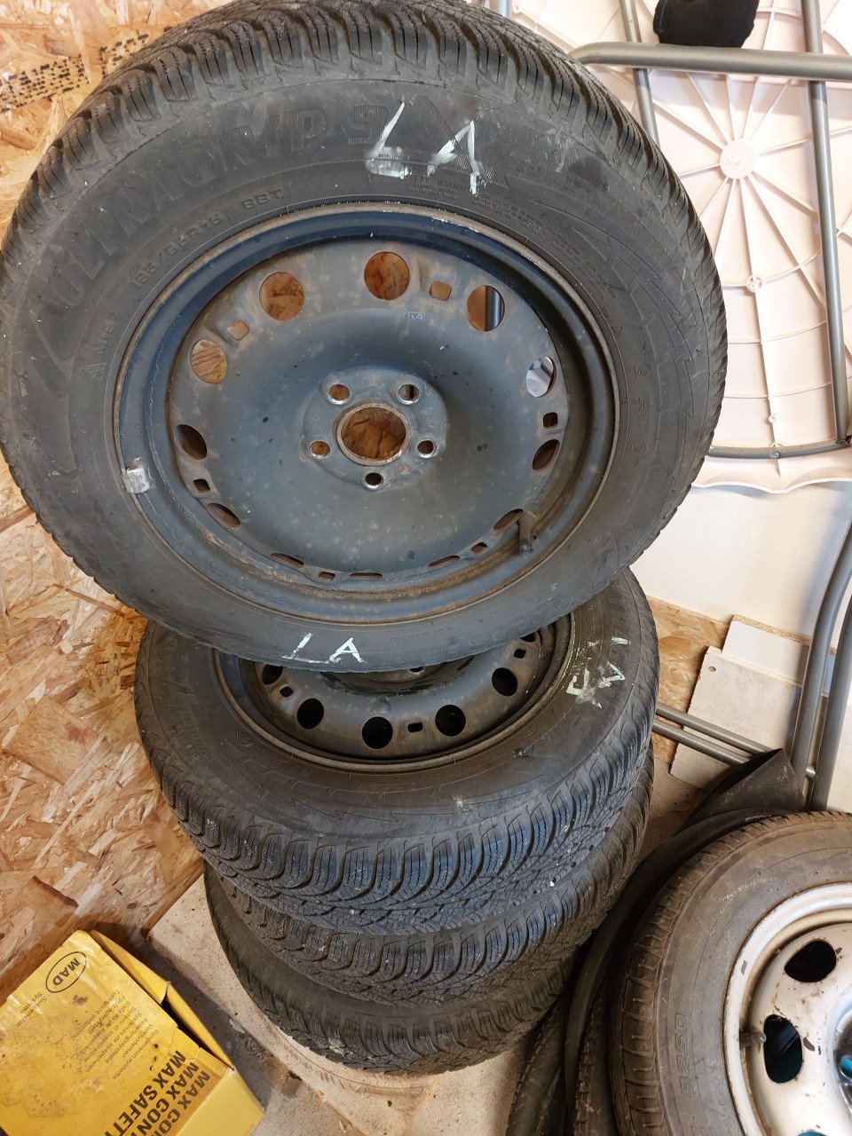 15 inch Seat Ibiza/Skoda Fabia/VW Polo velgen + winterbanden