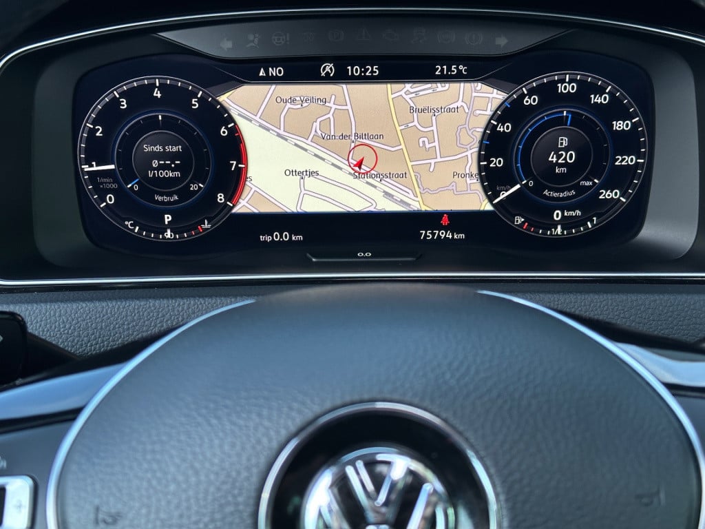 Volkswagen Golf 1.5 tsi 150pk dsg highline | panoramadak | virtual cockpit 