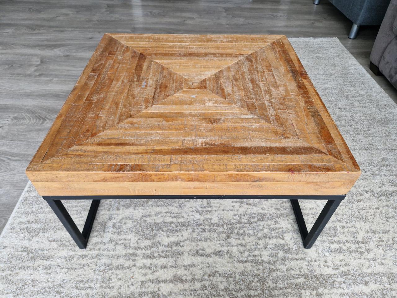 Salontafel degelijk robuust hout metaal