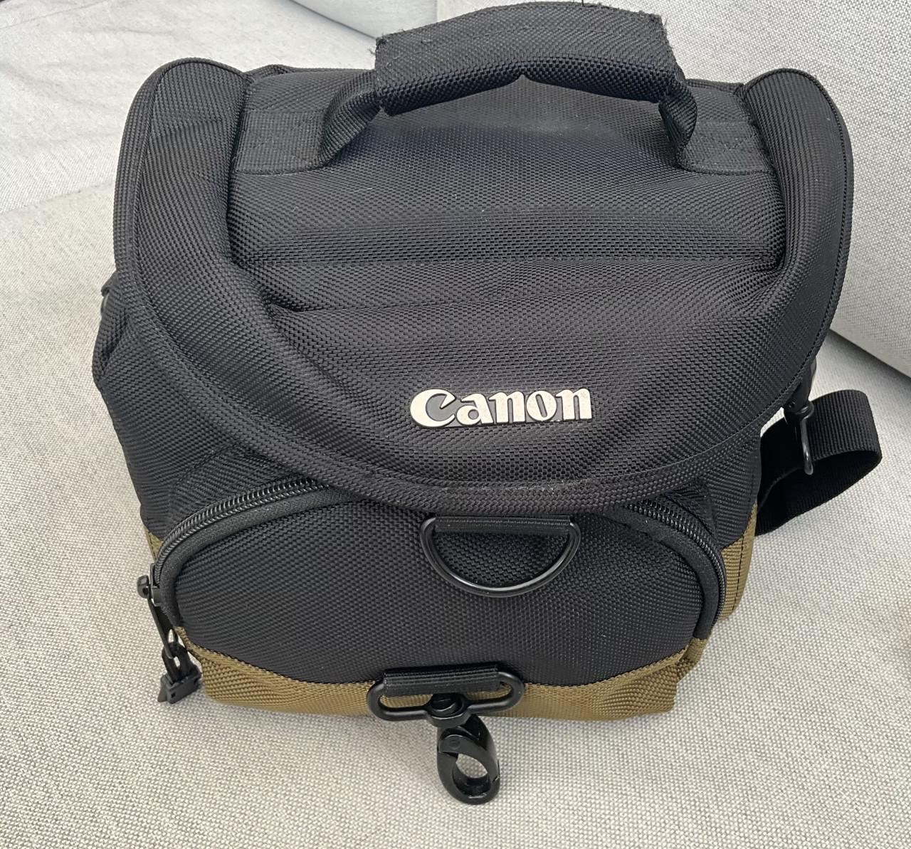 Canon 1300 D