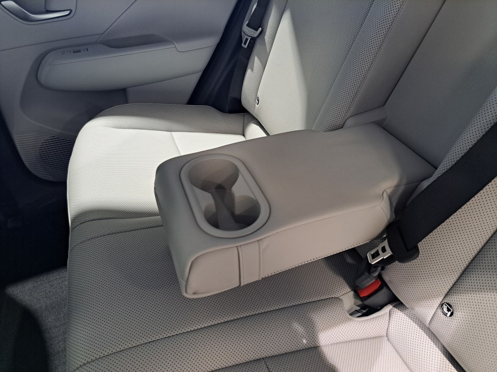 Hyundai Kona electric premium 65.4 kwh | demo voordeel! | snel leverbaar! |