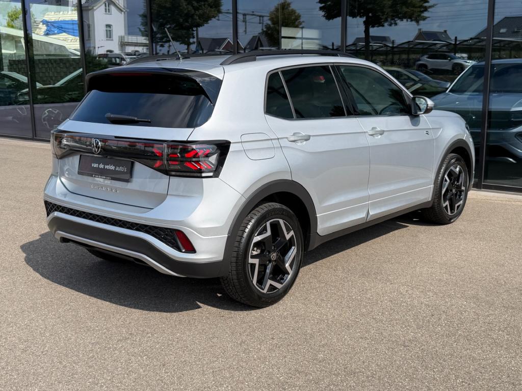 Volkswagen T-cross 1.5 tsi 150pk dsg r-line | camera | trekhaak | dode hoek