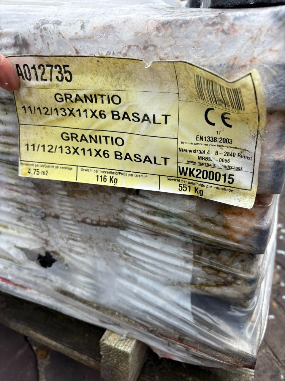 Restantpartij granito basalt 11/12/13x 11x6 basalt