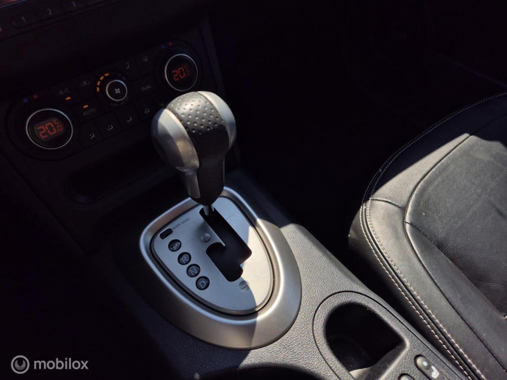 Nissan Qashqai 2.0 tekna / origineel nederlands / automaat / achteruitrijca