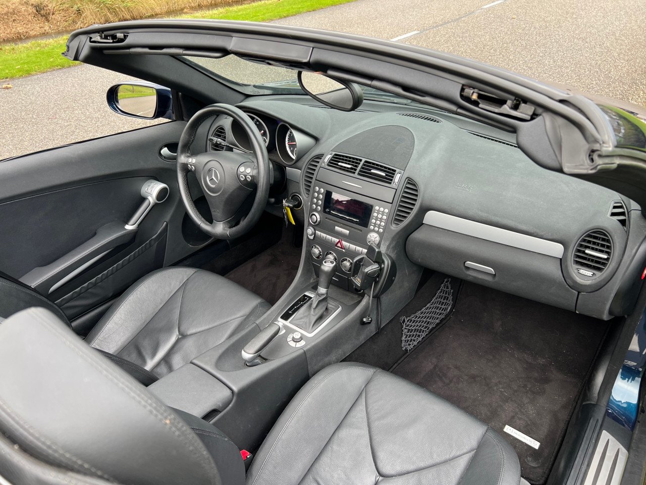 Unieke Mercedes SLK 2.0L uit 2005 met slechts 55.000 km!!