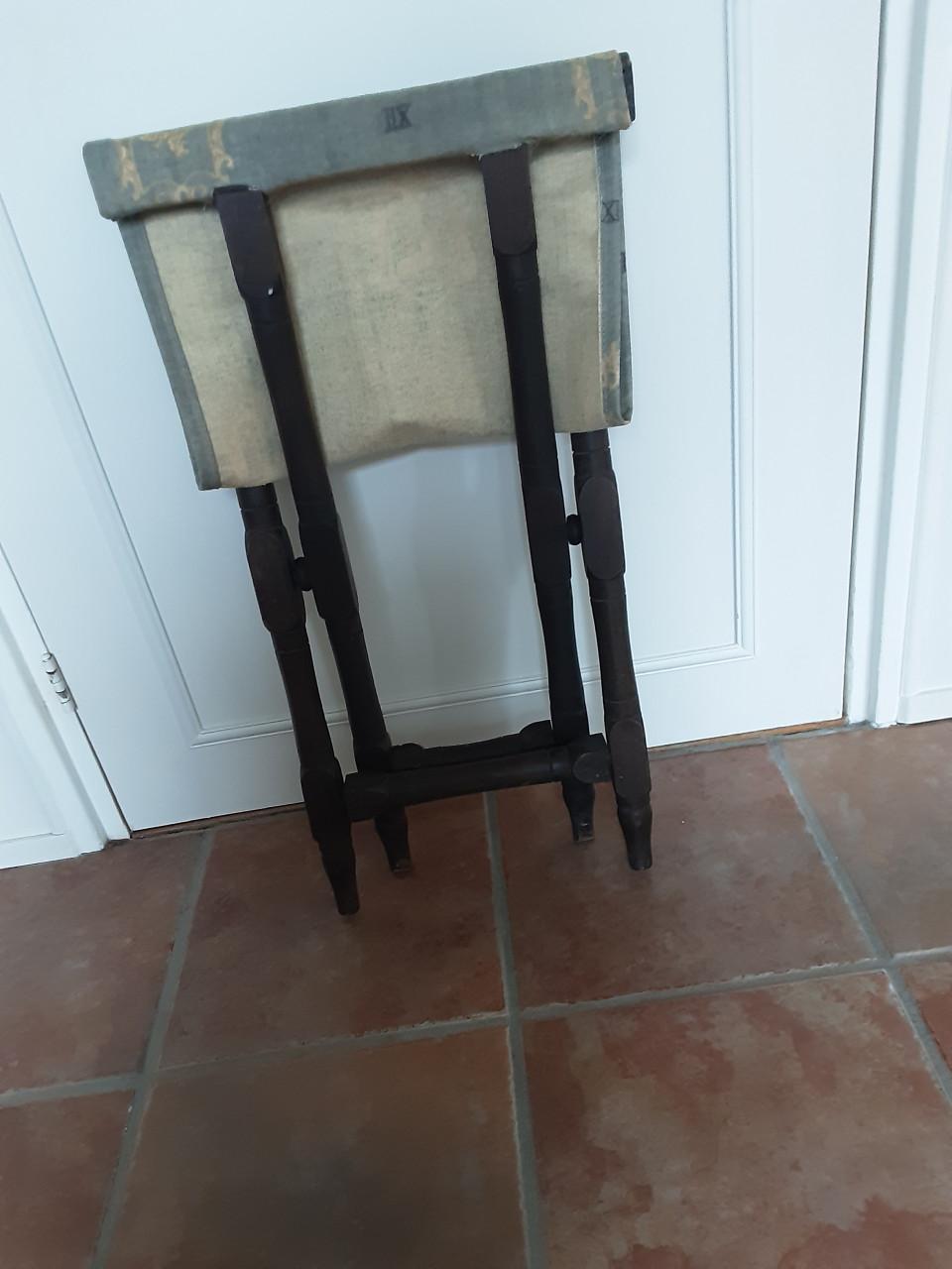 Opklapbaar krukje Voetenbankje