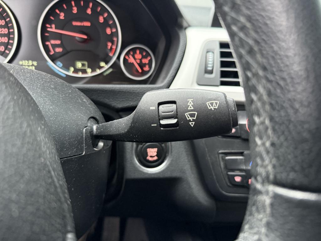 BMW 3-serie 320i 184pk executive sportline sedan