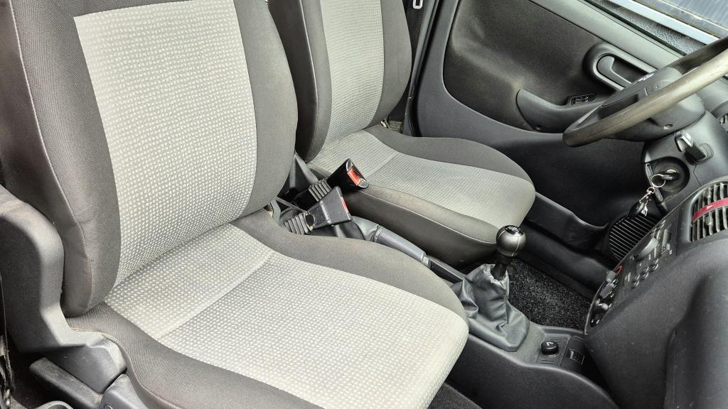 Opel Combo 1.4-16v comfort 1.4-16v | 2x zijschuifdeur | achterklep | trekha