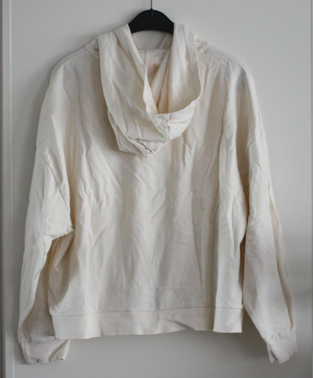 Creme kleurige trui met capuchon  maat xxl