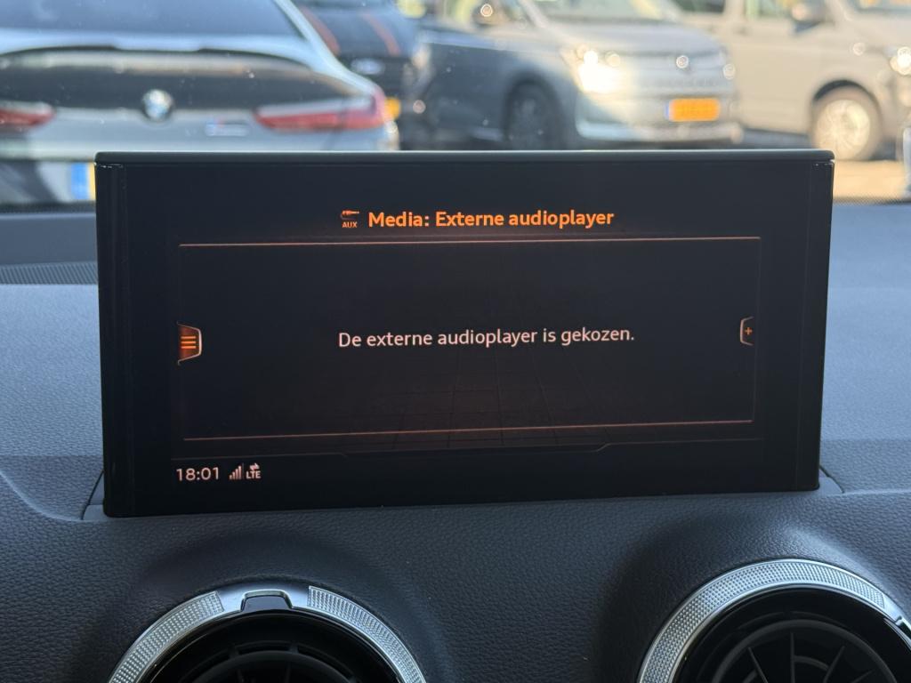 Audi Q2 35 tfsi s edition | pano | leder | vc | matrix | camera | stoelverw
