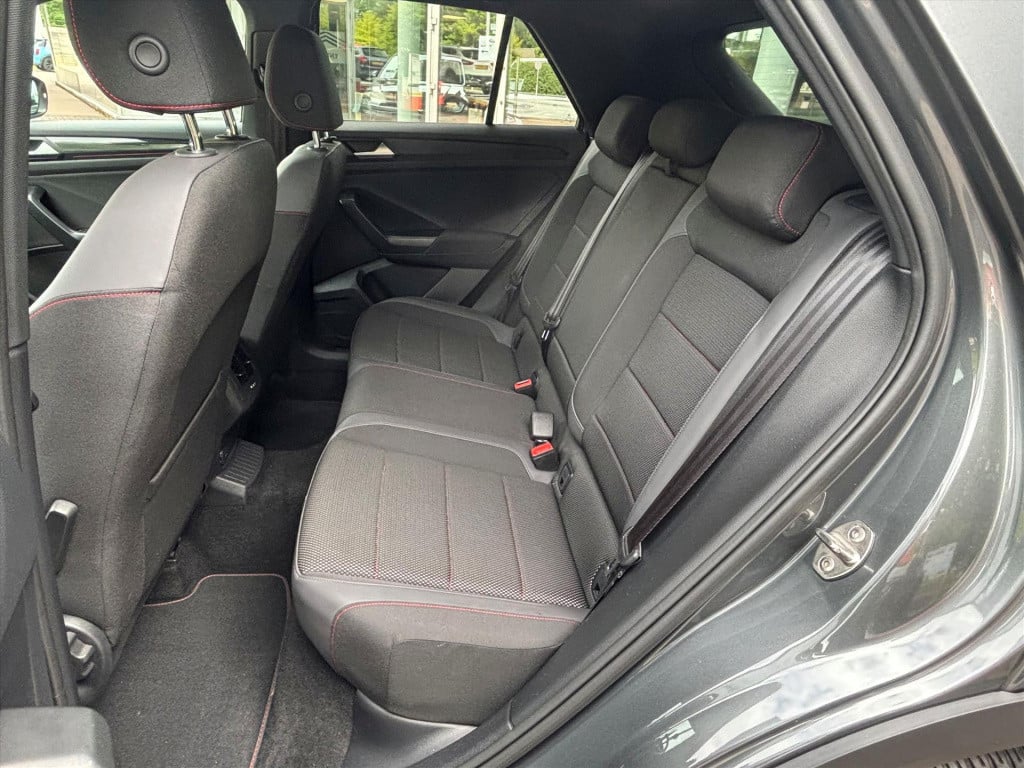 Volkswagen T-roc 1.5 tsi 150pk t-roc sport| dode hoek|trekhaak afn|stuur-st
