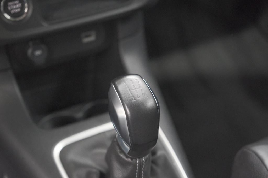 Citroen C3 puretech 82 max | trekhaak | keyless | camera | parkeersensoren 