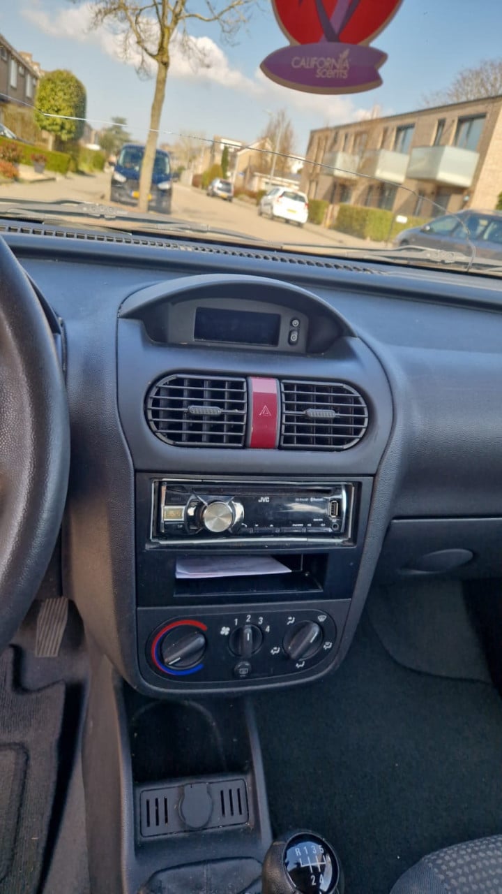 Opel Corsa 2003 zilver