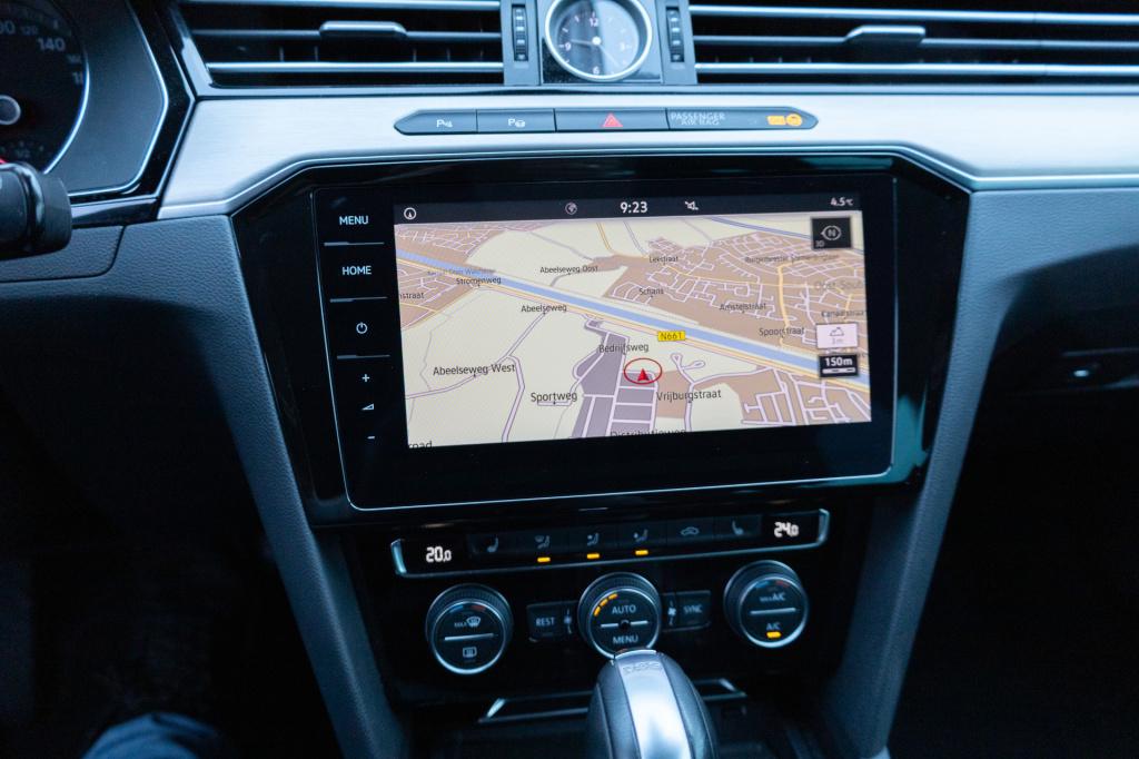 Volkswagen Passat variant 1.8 tsi highline 180 pk nav i trekhaak i acc i ap