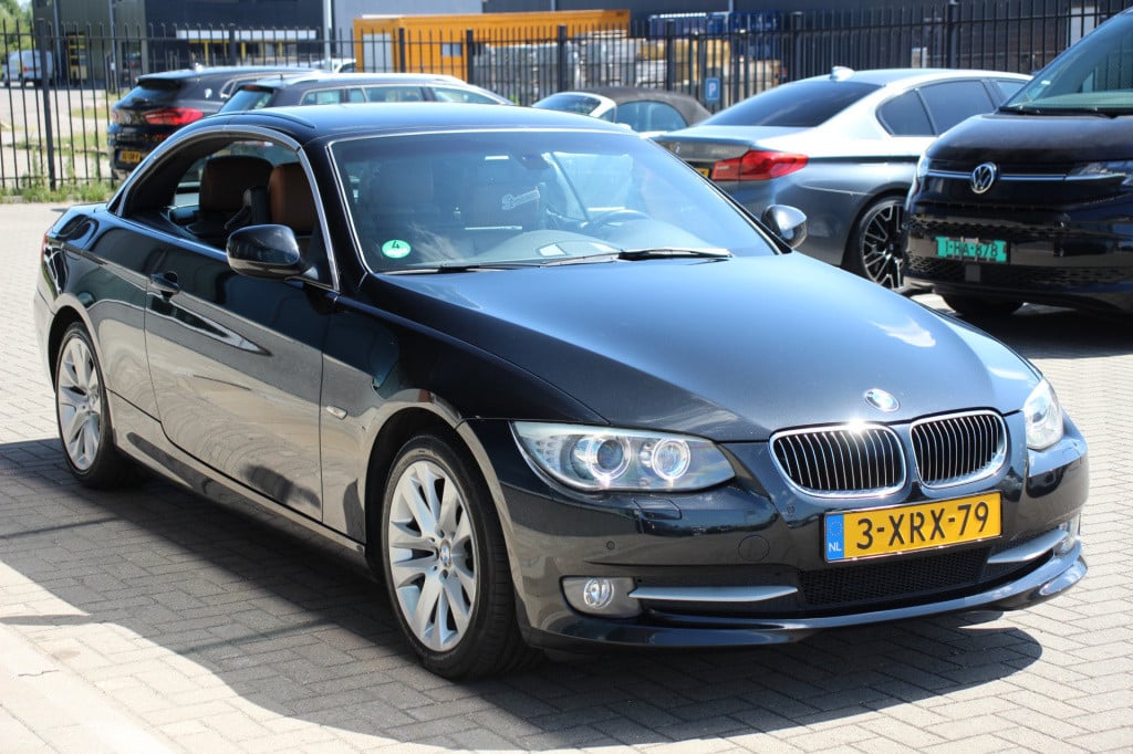 BMW 3-serie cabrio 325d high executive | navi | cruise | harmon kardon