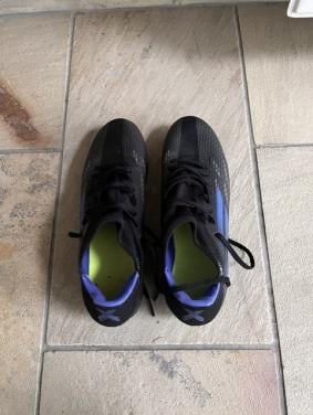 Te koop: Adidas voetbalschoen