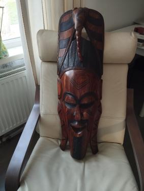 Mooi houten masker 85 cm hoog