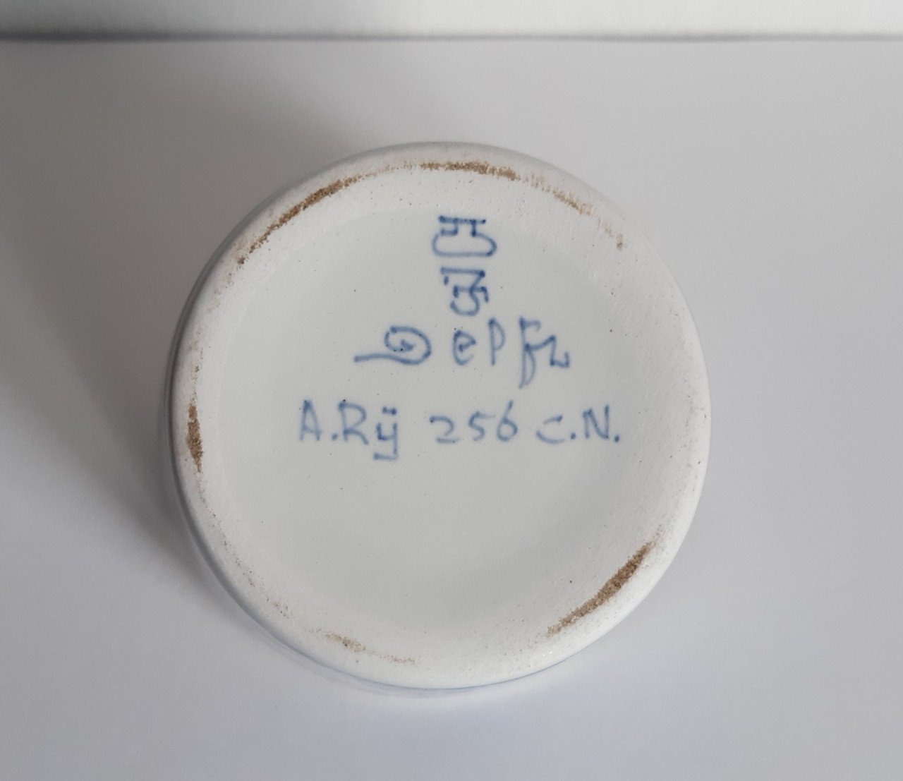 Royal Delft de Koninklijke Porceleyne Fles kleine boterpot, handbeschilderd