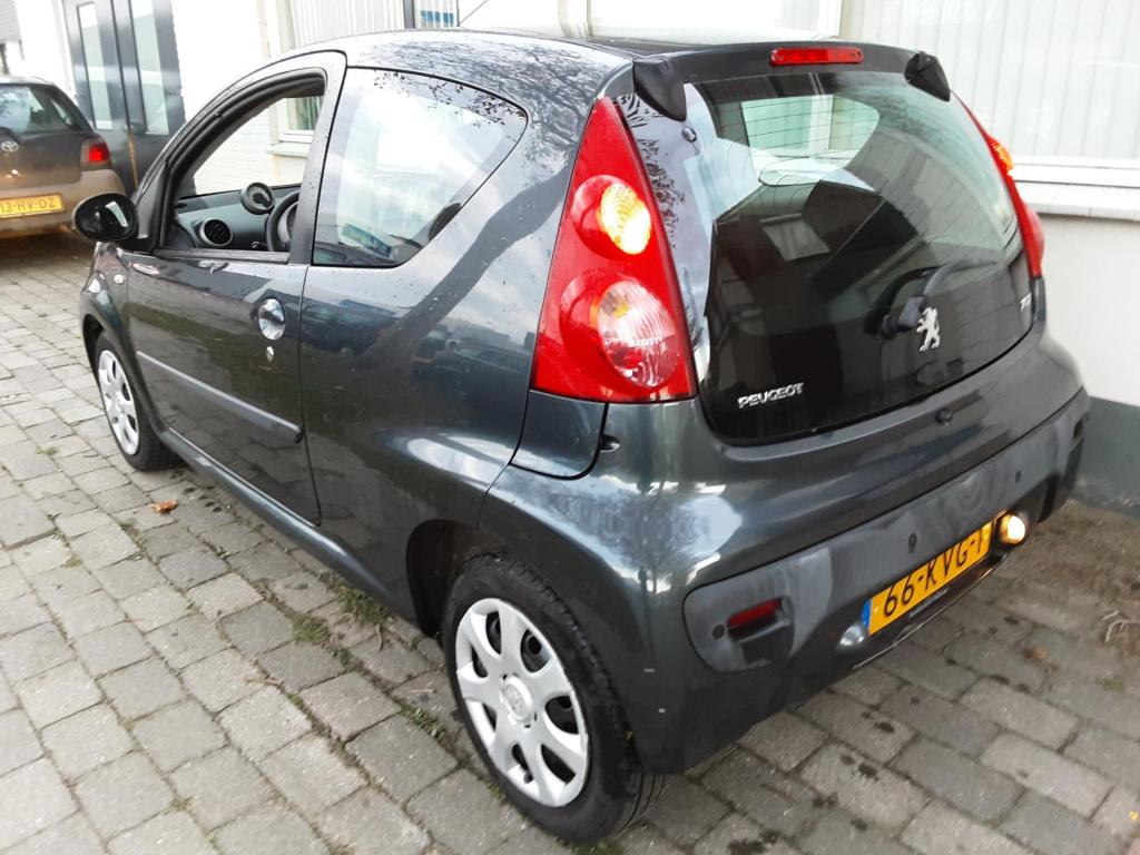 Peugeot 107 1.0-12v sublime
