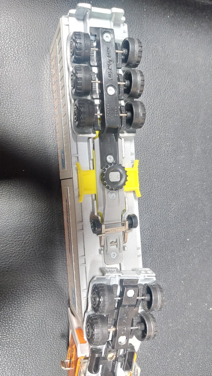 6 miniatuur vrachtauto's