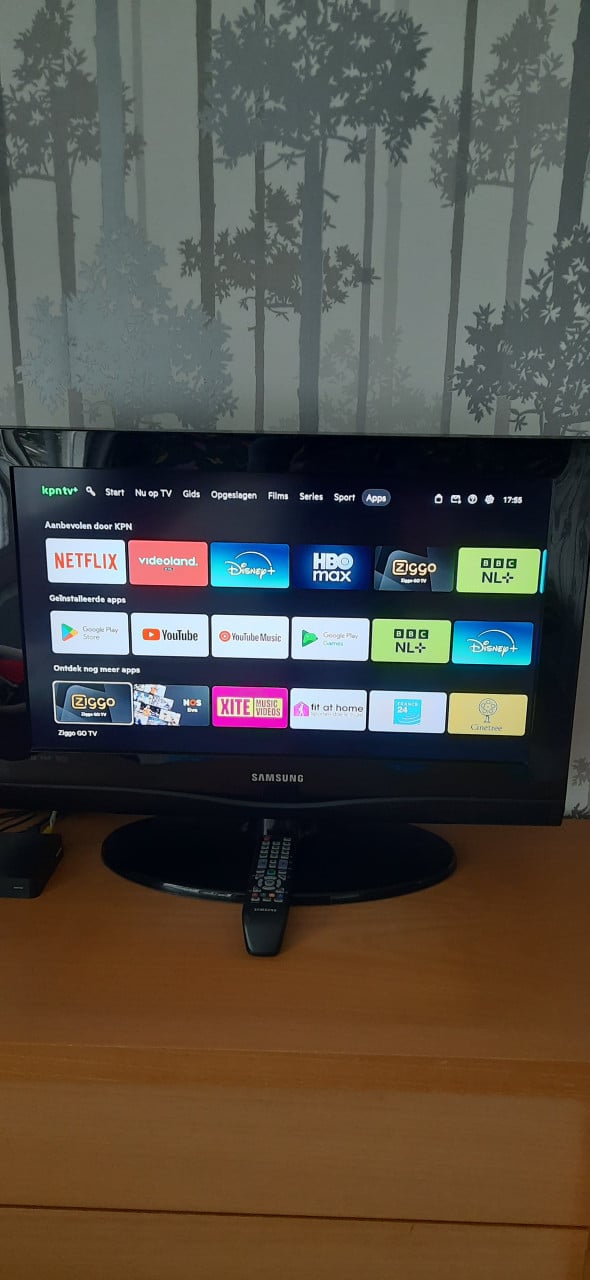 Samsung tv bijna niet gebruikt leuk voor camper of caravan