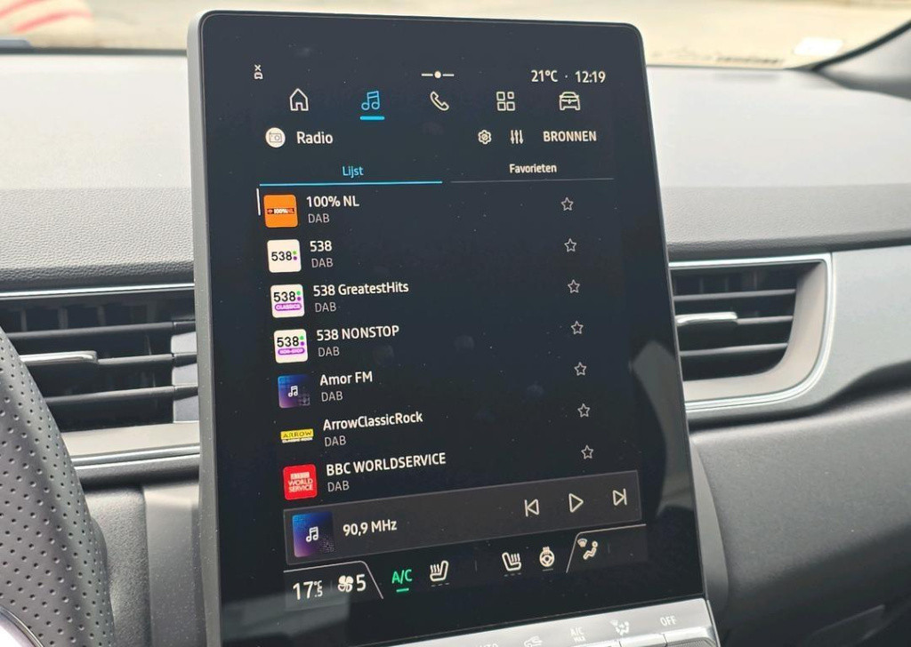 Renault Captur 1.6 e-tech full hybrid 145 techno - pack winter