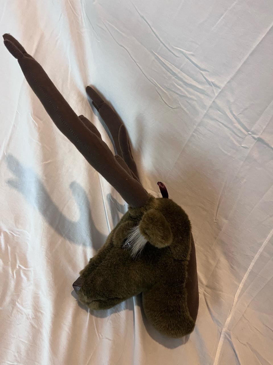 Pluchen rendier en herten kop