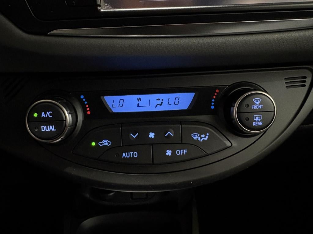 Toyota Yaris 1.5 hybrid lease
