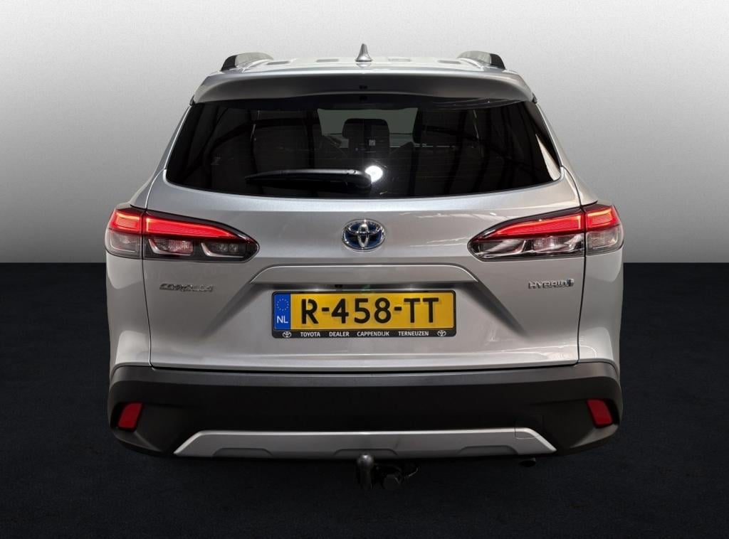 Toyota Corolla Cross 2.0 hp hybrid first edition