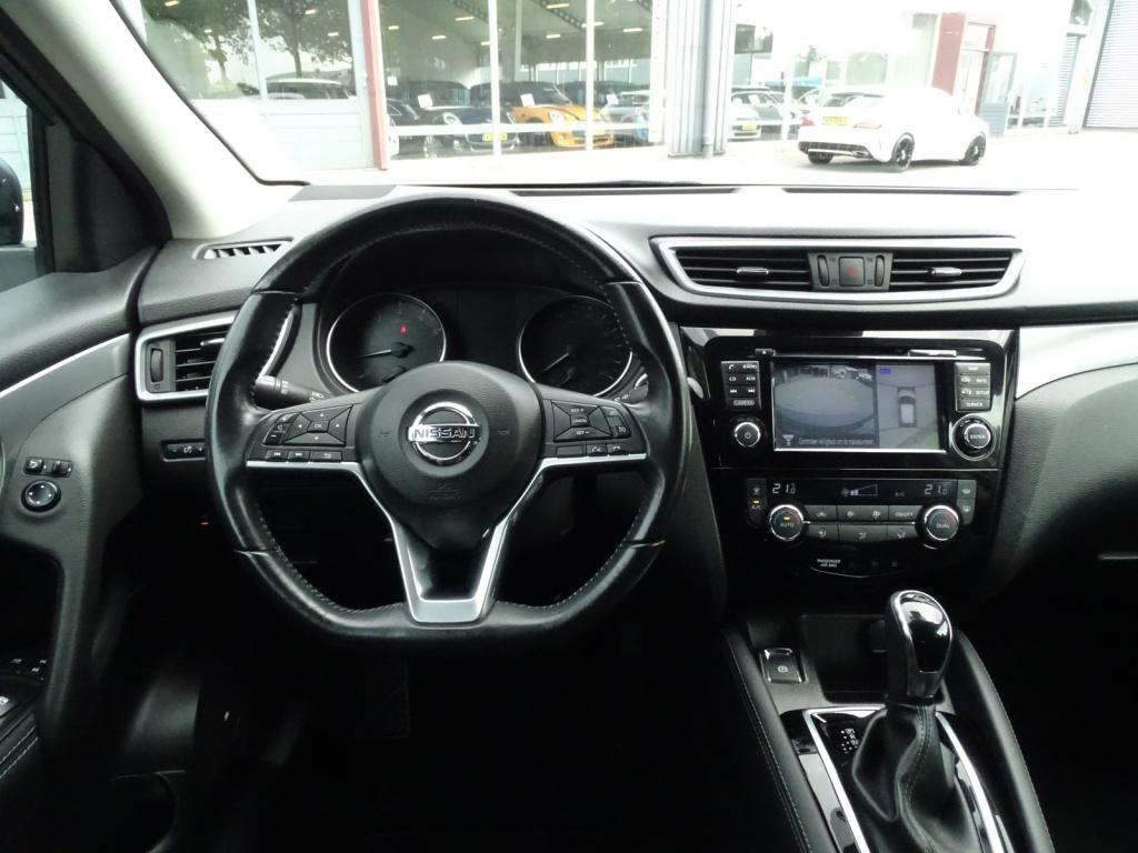 Nissan Qashqai 1.2 tekna automaat | pano | 360 camera | 18" | trekhaak